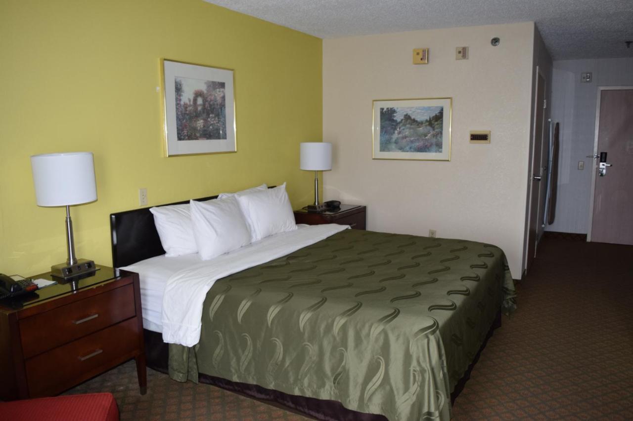 Quality Inn Rocky Mount Eksteriør bilde