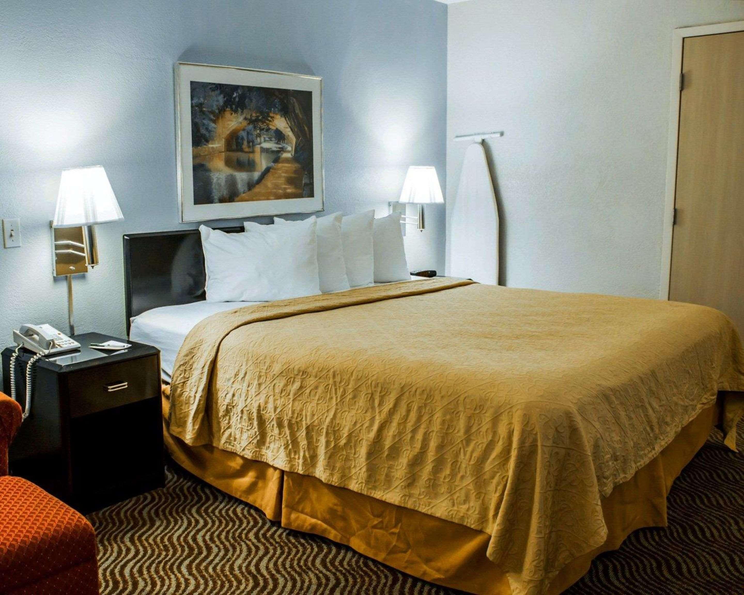 Quality Inn Rocky Mount Eksteriør bilde