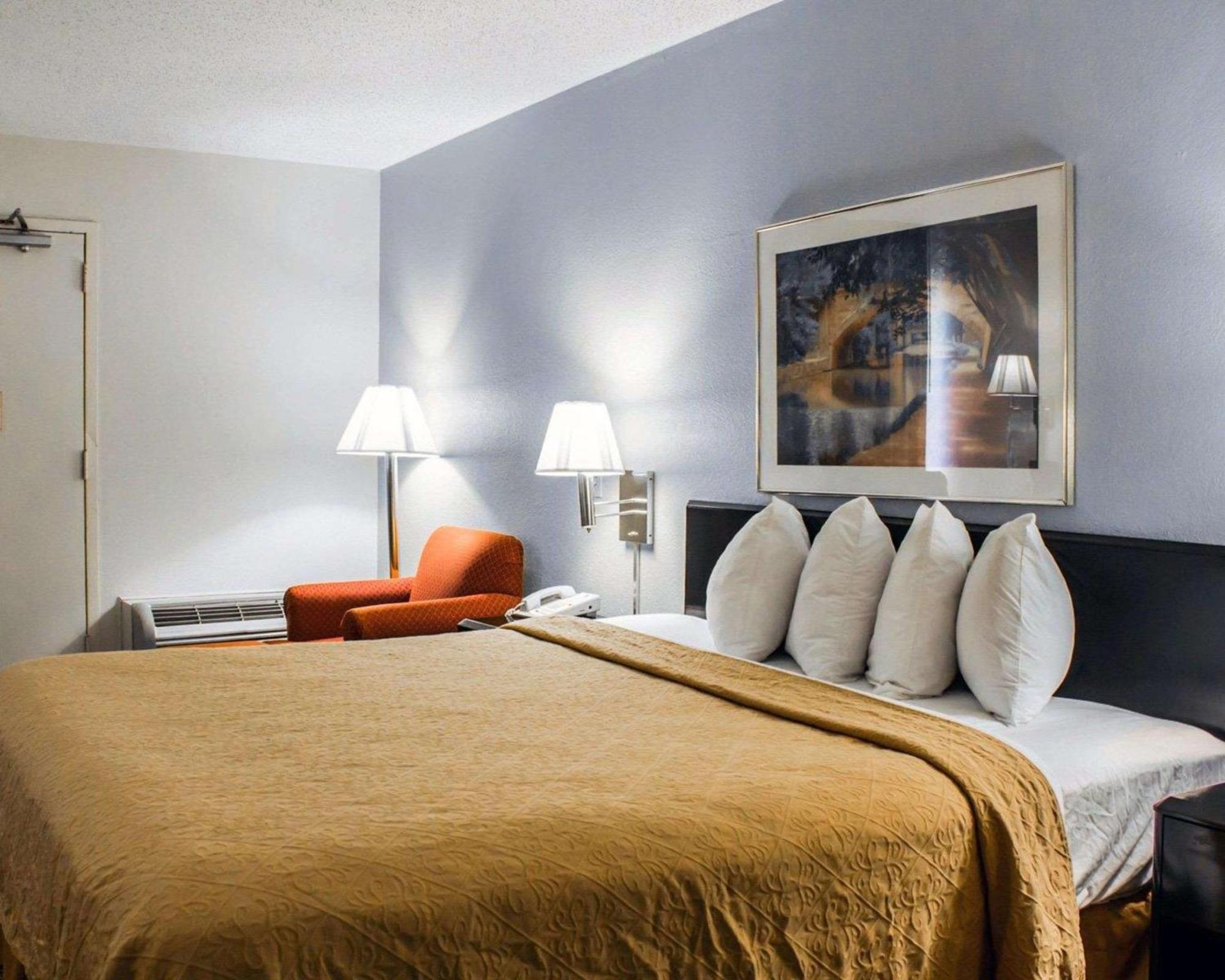 Quality Inn Rocky Mount Eksteriør bilde