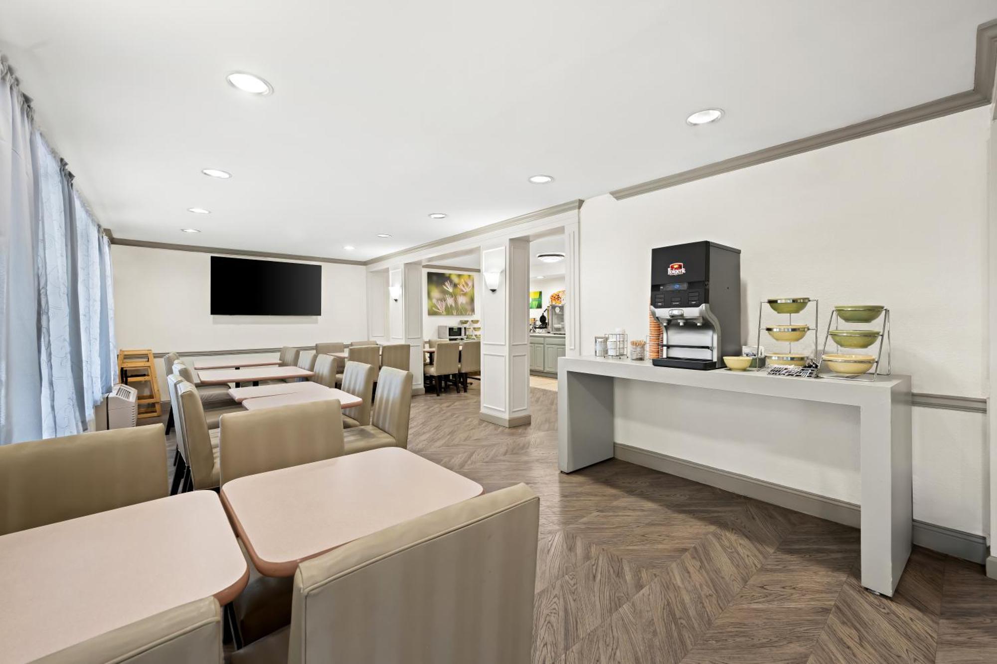 Quality Inn Rocky Mount Eksteriør bilde